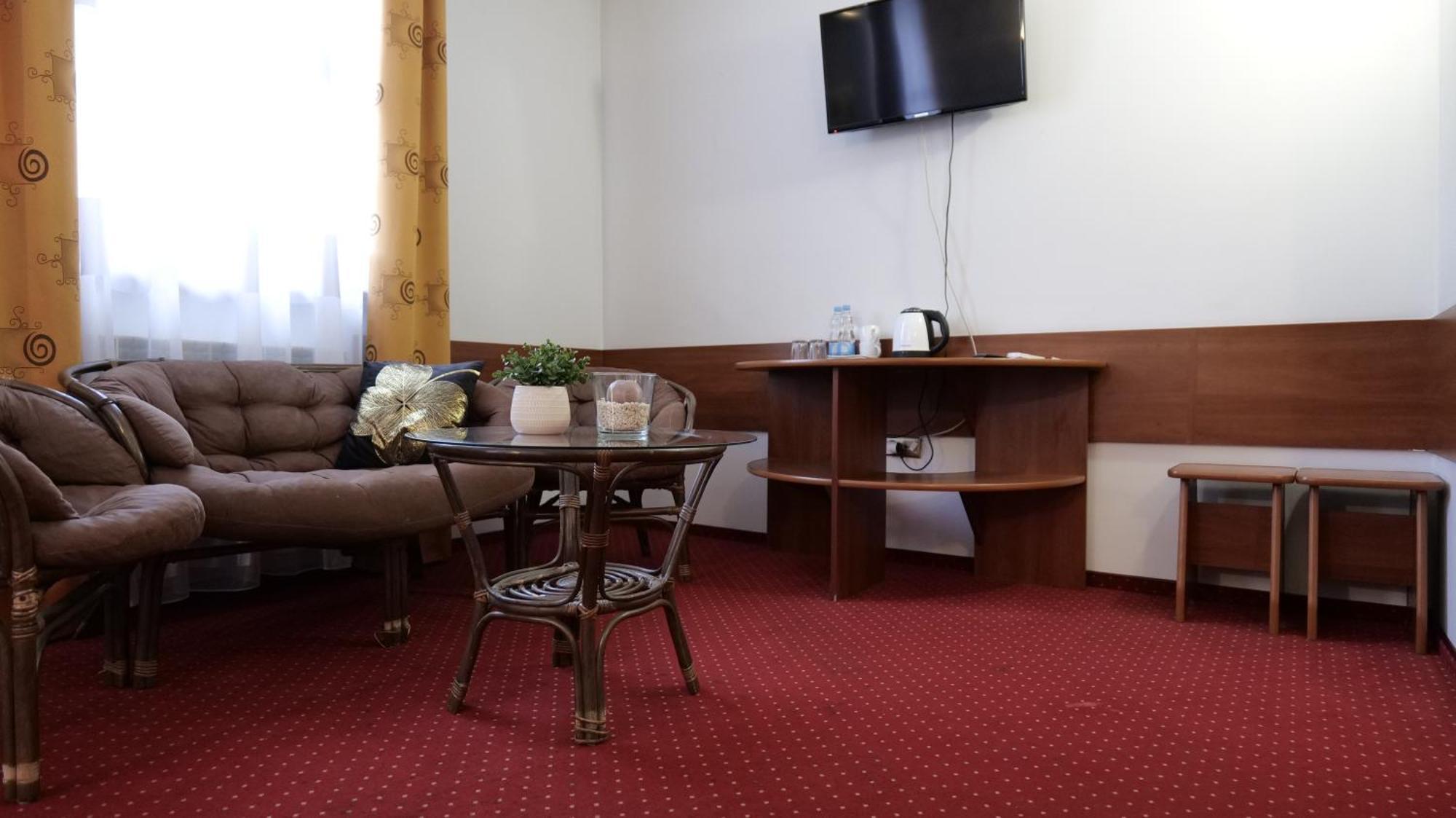 Sala Bankietowa I Pokoje Goscinne Сокулка Екстериор снимка